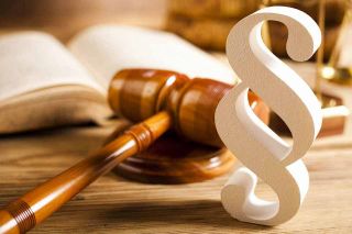 Foto: Hammer und Paragraph